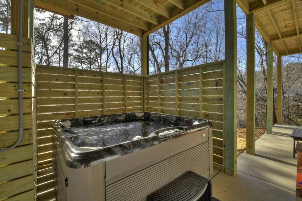 Rosewood Retreat - Hot Tub Fire Pit Pool Table Villa Blue Ridge Exterior photo