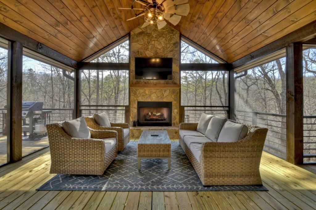 Rosewood Retreat - Hot Tub Fire Pit Pool Table Villa Blue Ridge Exterior photo