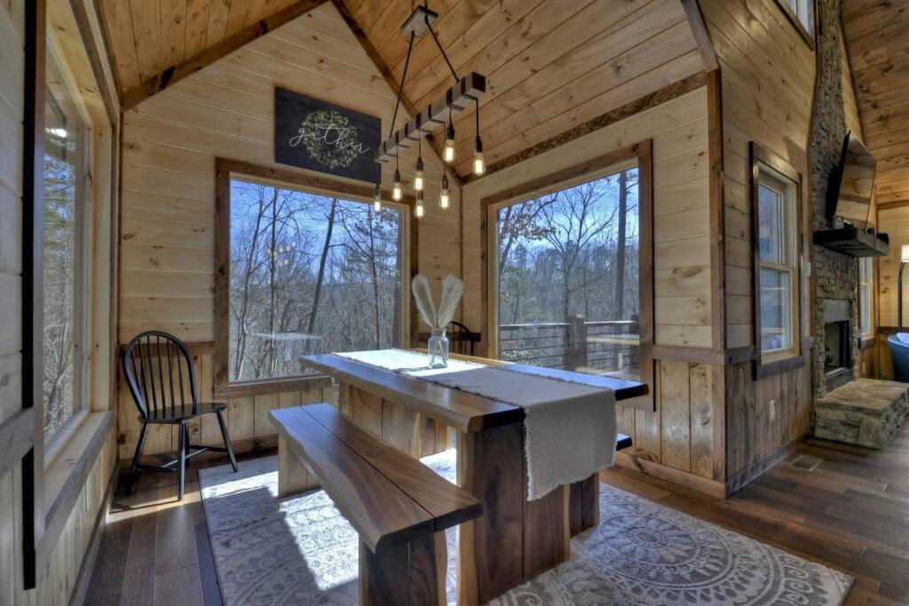 Rosewood Retreat - Hot Tub Fire Pit Pool Table Villa Blue Ridge Exterior photo