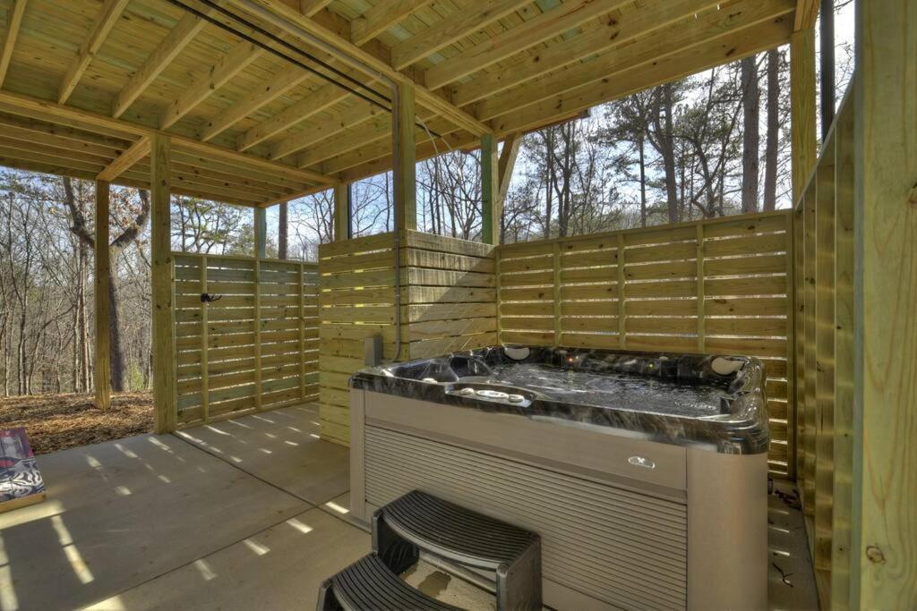 Rosewood Retreat - Hot Tub Fire Pit Pool Table Villa Blue Ridge Exterior photo